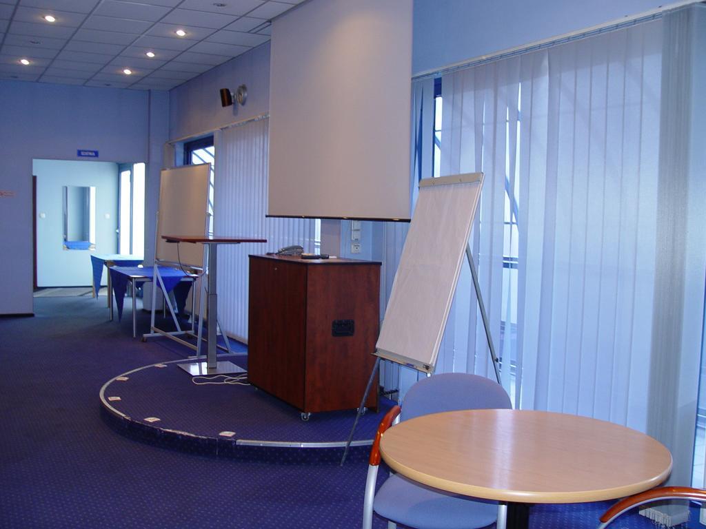 Hotel 222 Poznan Luaran gambar