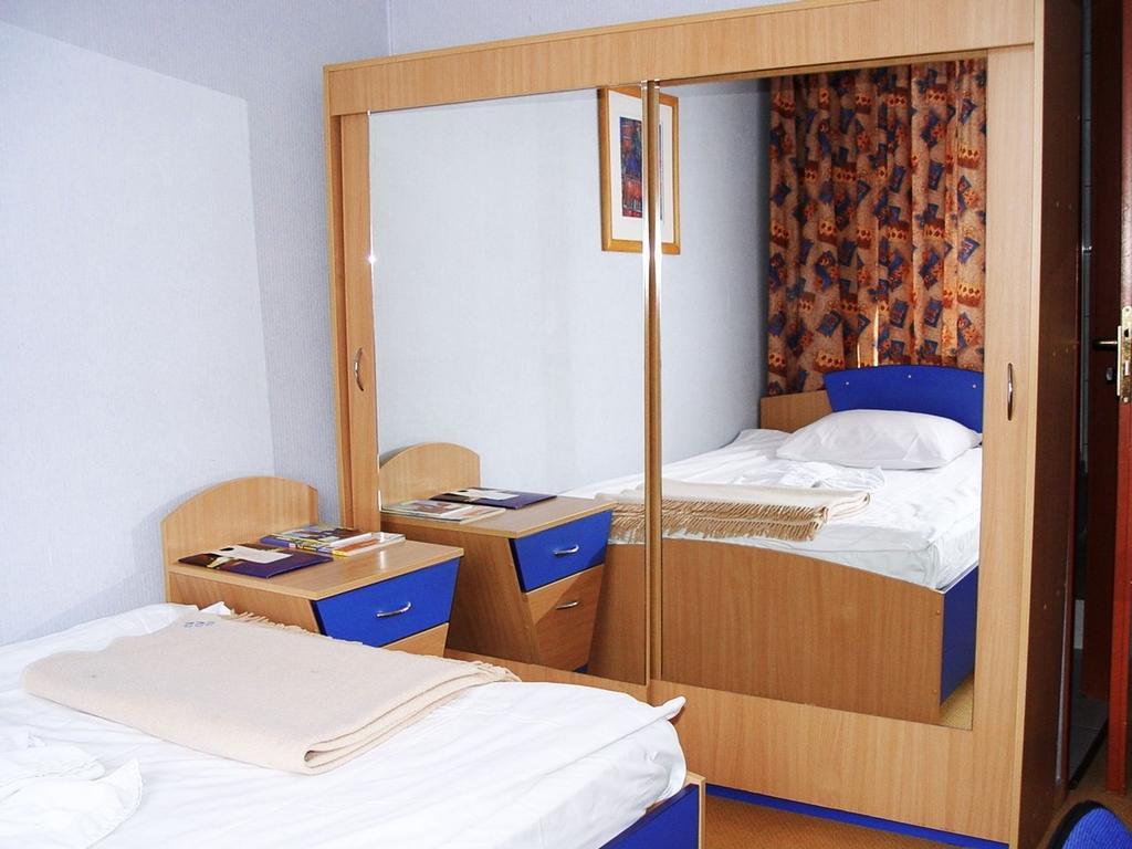 Hotel 222 Poznan Luaran gambar